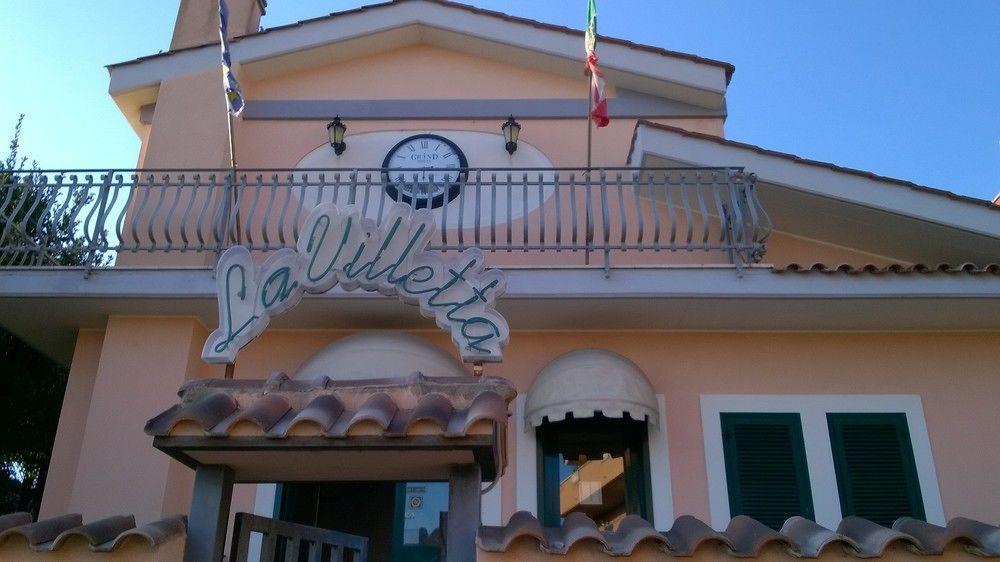 Hotel La Villetta Фьюмичино Экстерьер фото
