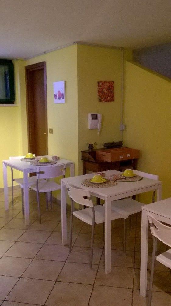 Hotel La Villetta Фьюмичино Экстерьер фото